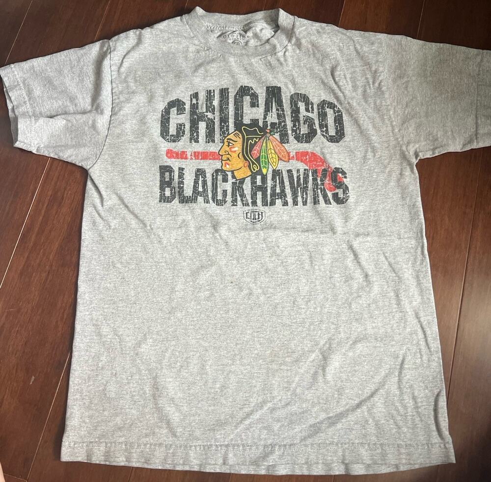 Old Time Hockey Chicago Blackhawks T Shirt Mens Gray Distressed Retro NHL S